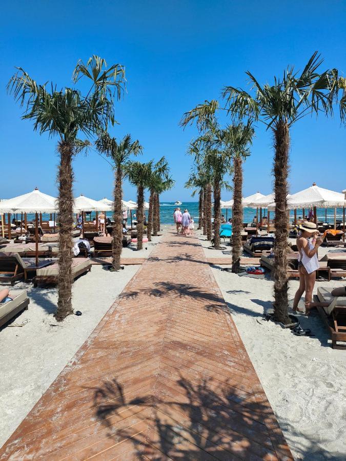Blue Wave Luxury Apartment Mamaia Nord Azimuth Beach Năvodari Esterno foto
