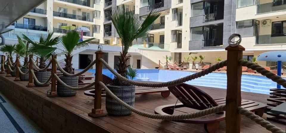 Blue Wave Luxury Apartment Mamaia Nord Azimuth Beach Năvodari Esterno foto